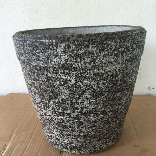 VASO DE CONCRETO LISO N2 - GRANITO